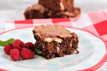 Raspberry Cream Cheese Brownies