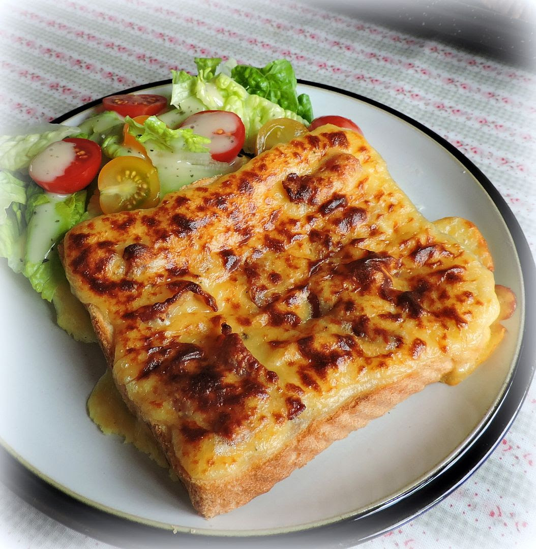 Bacon and Rarebit Quickie